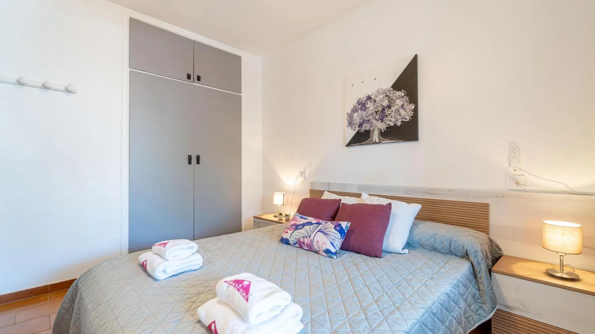Basic Comfort Apartment Pattaya 0158 Empuriabrava