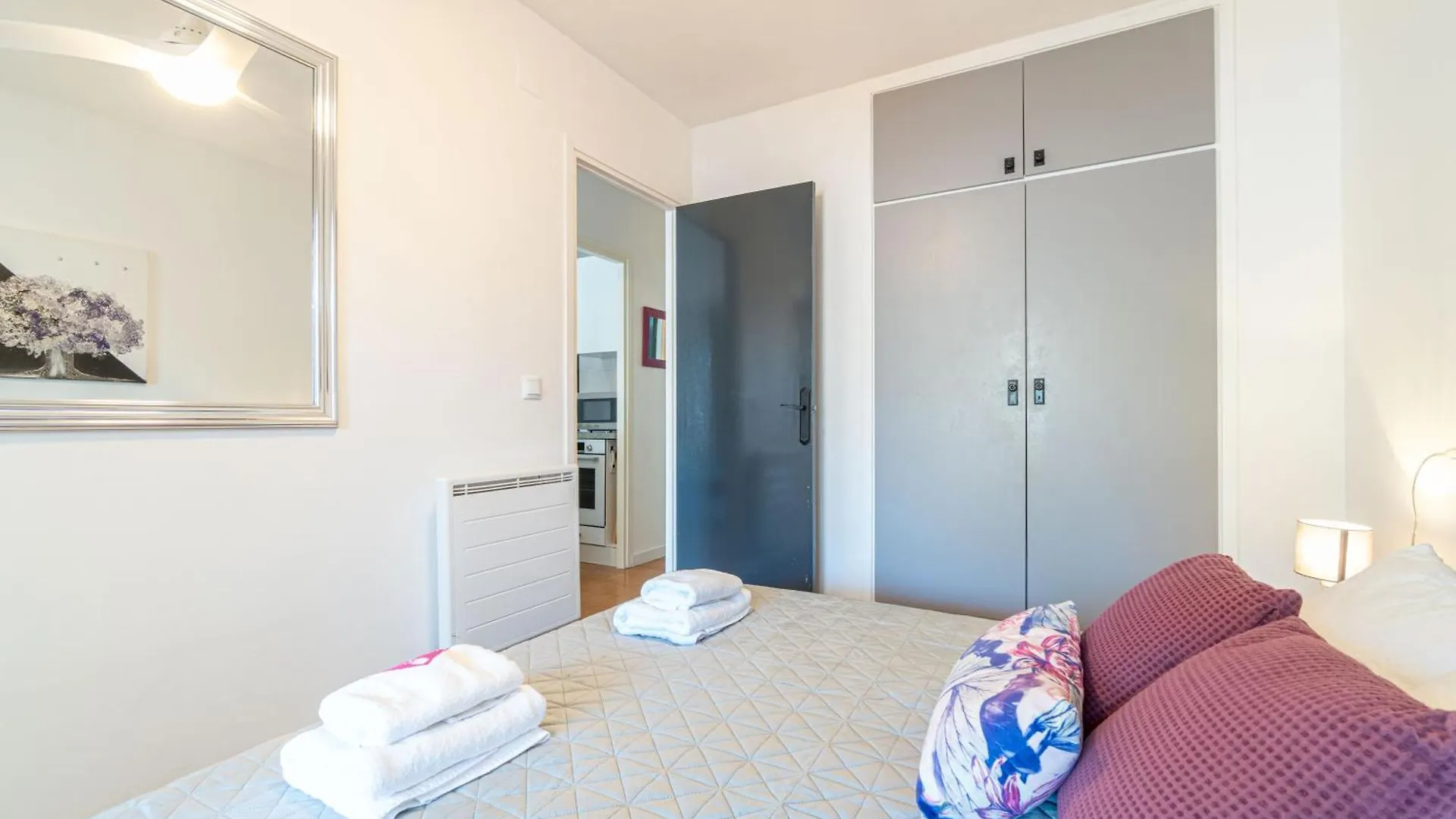 Basic Comfort Apartment Pattaya 0158 Empuriabrava